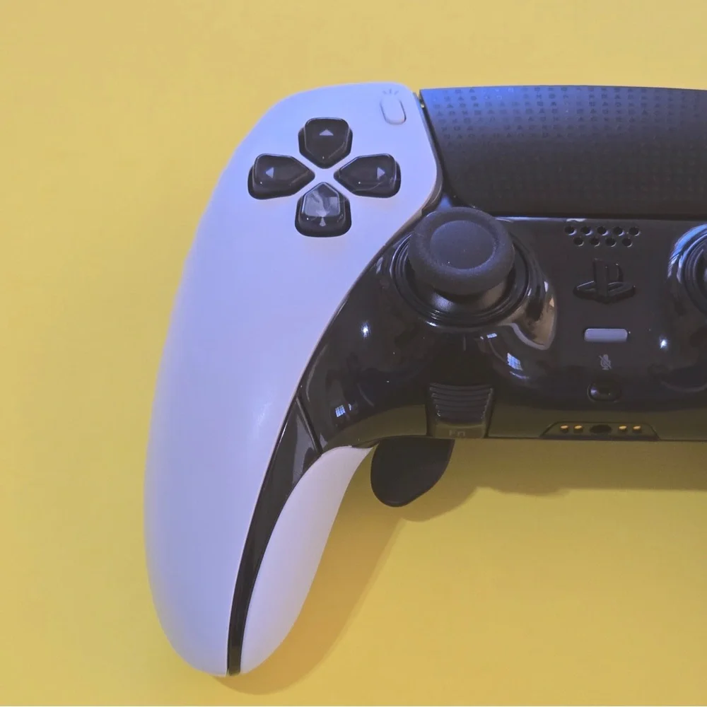 Sony PlayStation 5 PS5 DualSense Edge - Gulikit TMR Analog Sticks Installed